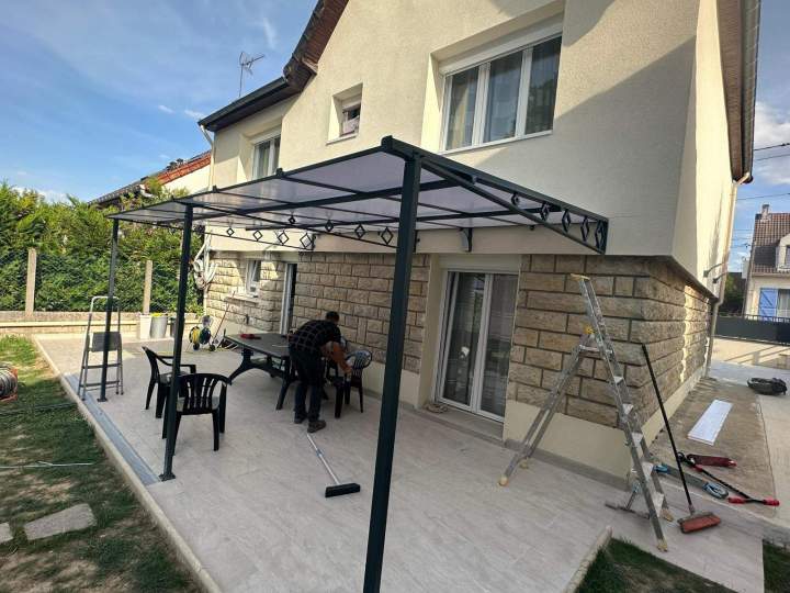 Aménagement terrasse couverte après